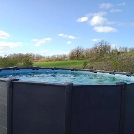 Avec Sa Piscine Privative *